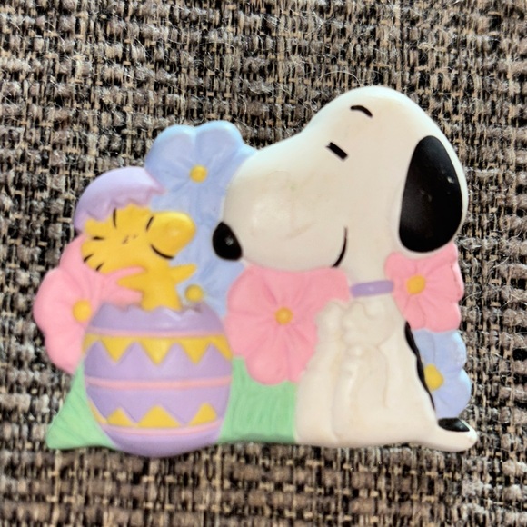 Peanuts Jewelry - Vintage Hallmark Peanuts Snoopy & Woodstock Easter Pin/Brooch